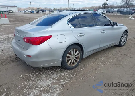 2015 Infiniti Q50 Premium z USA, uszkodzony, nr VIN JN1BV7AR3FM418122